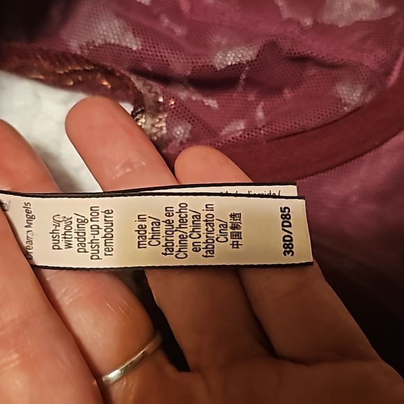 NWOT Victoria Secret push-up without padding. Lace. - Picture 4 of 9